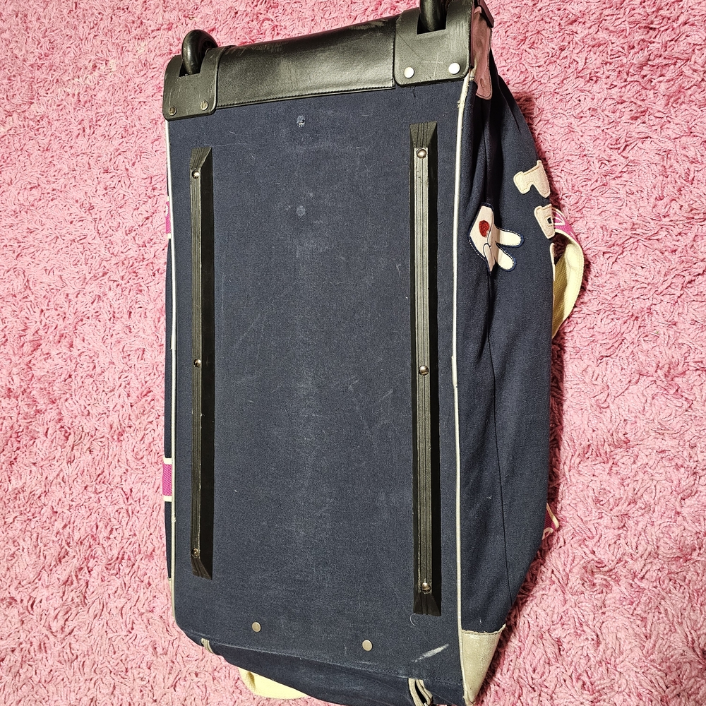 PINK Victoria's Secret Vintage Rolling Duffle - Picture 4 of 10